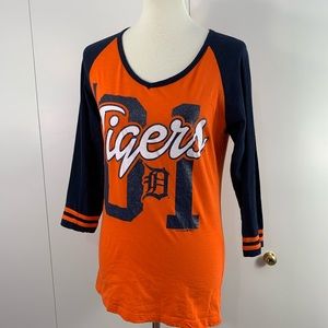 Detroit Tigers L Campus Lifestyle tee